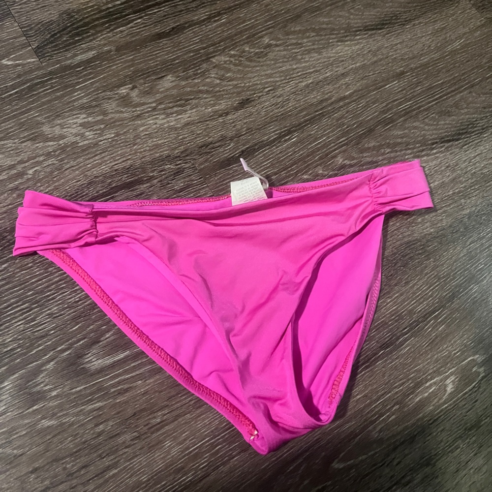 Trina Turk bathing suit bottom with Ruched sides size 10
